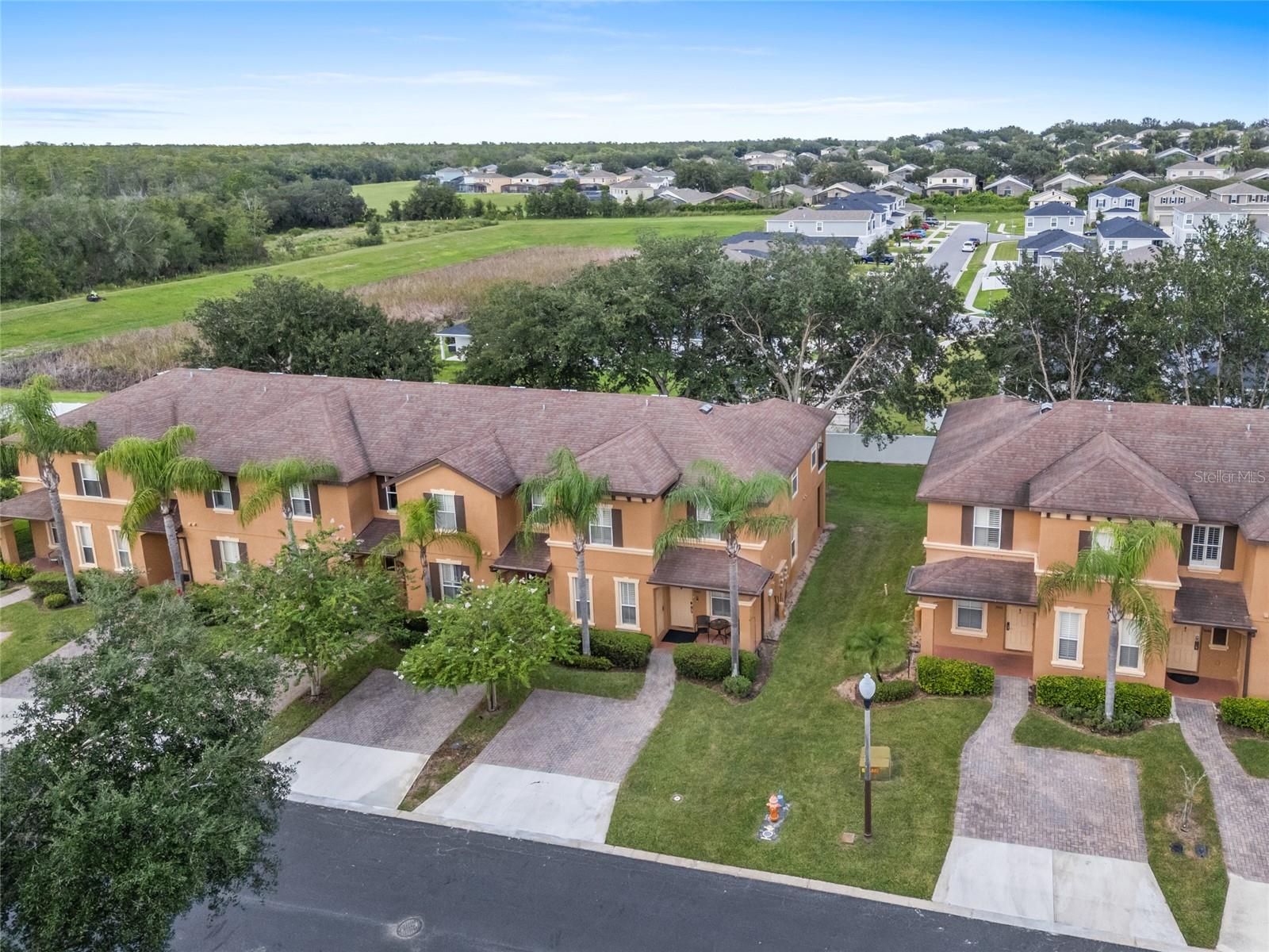 3102 CALABRIA AVE #3102