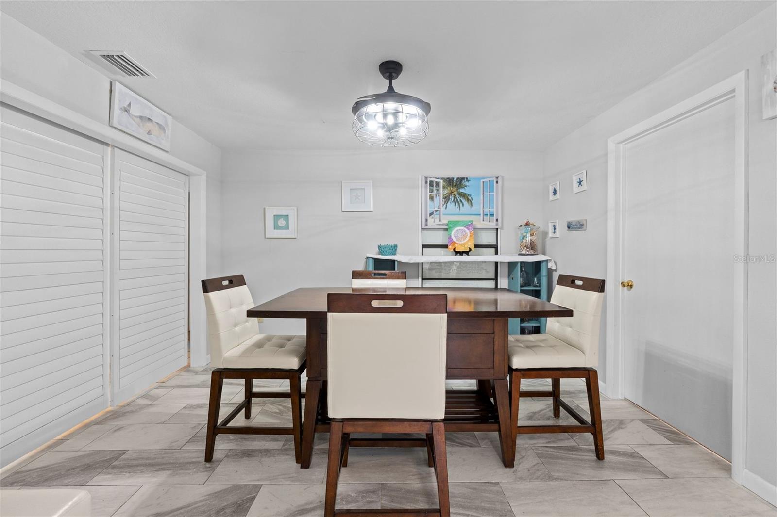 1243 BRIDLEBROOK DR