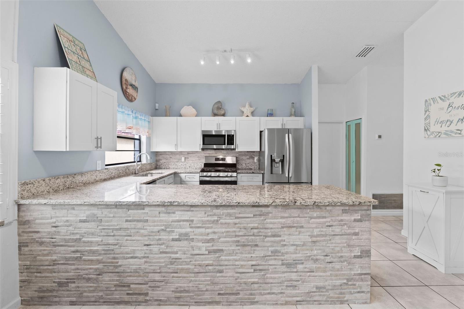 1243 BRIDLEBROOK DR