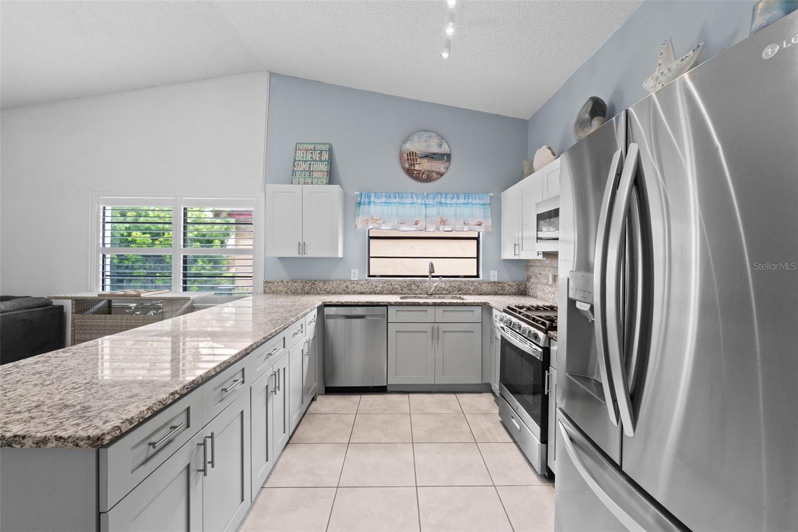 1243 BRIDLEBROOK DR