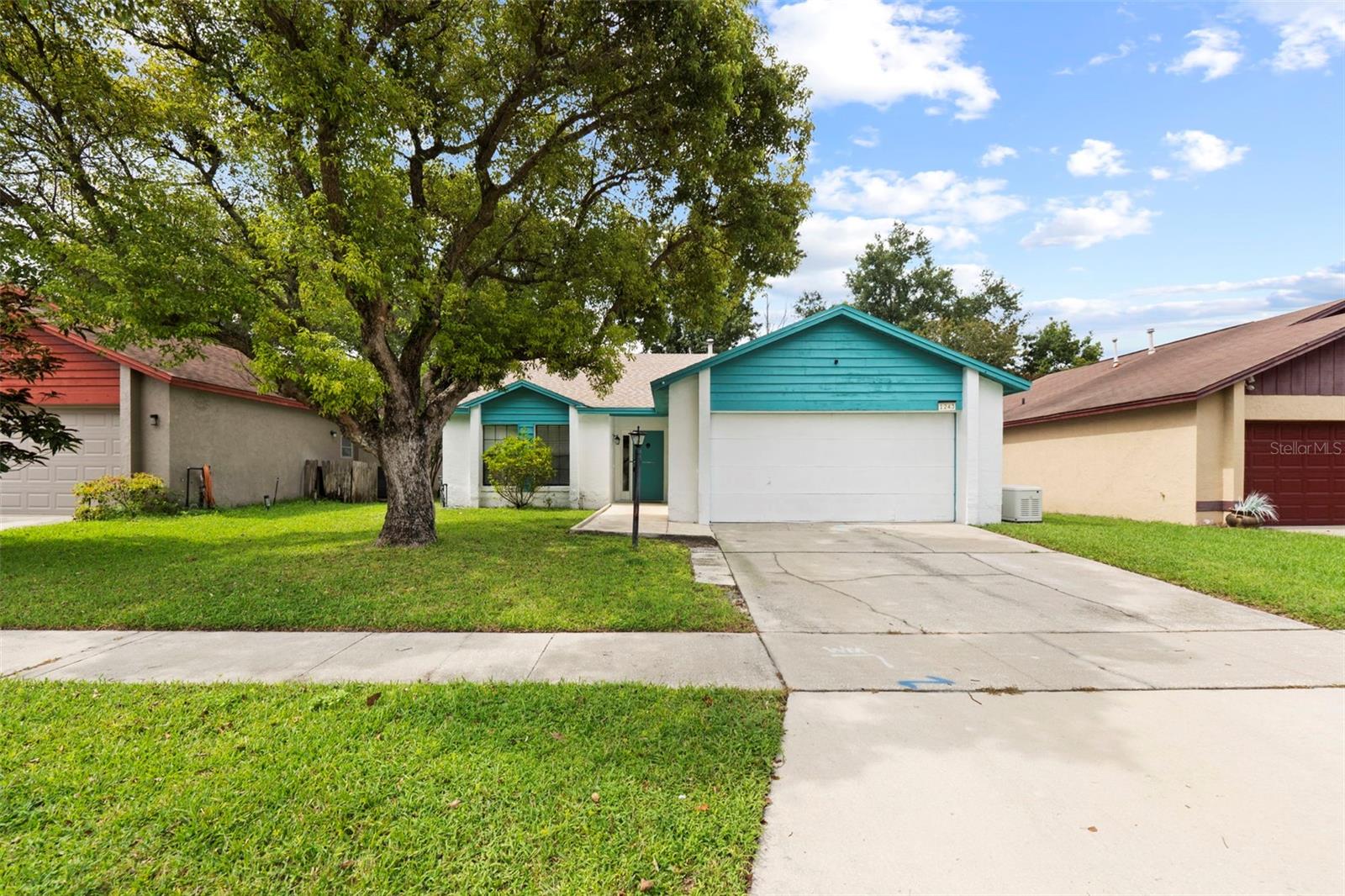 1243 BRIDLEBROOK DR