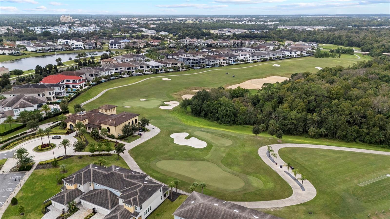 844 DRIVING RANGE CT