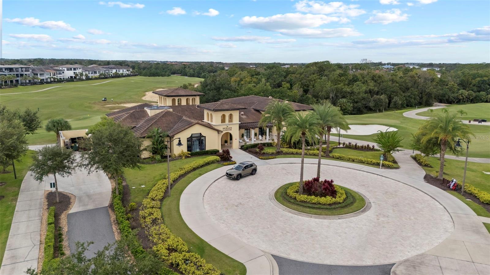 844 DRIVING RANGE CT