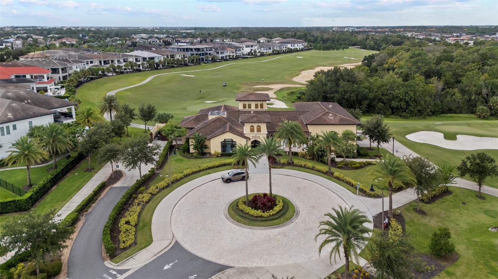 844 DRIVING RANGE CT