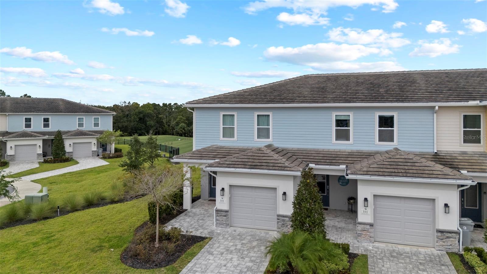 844 DRIVING RANGE CT
