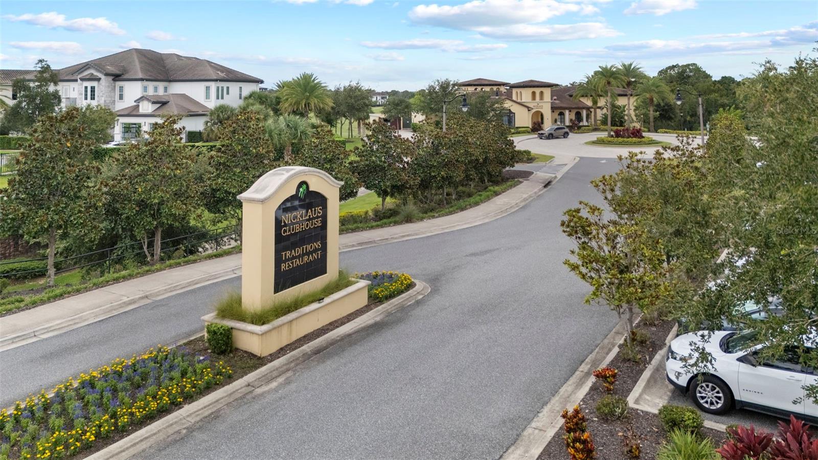 844 DRIVING RANGE CT