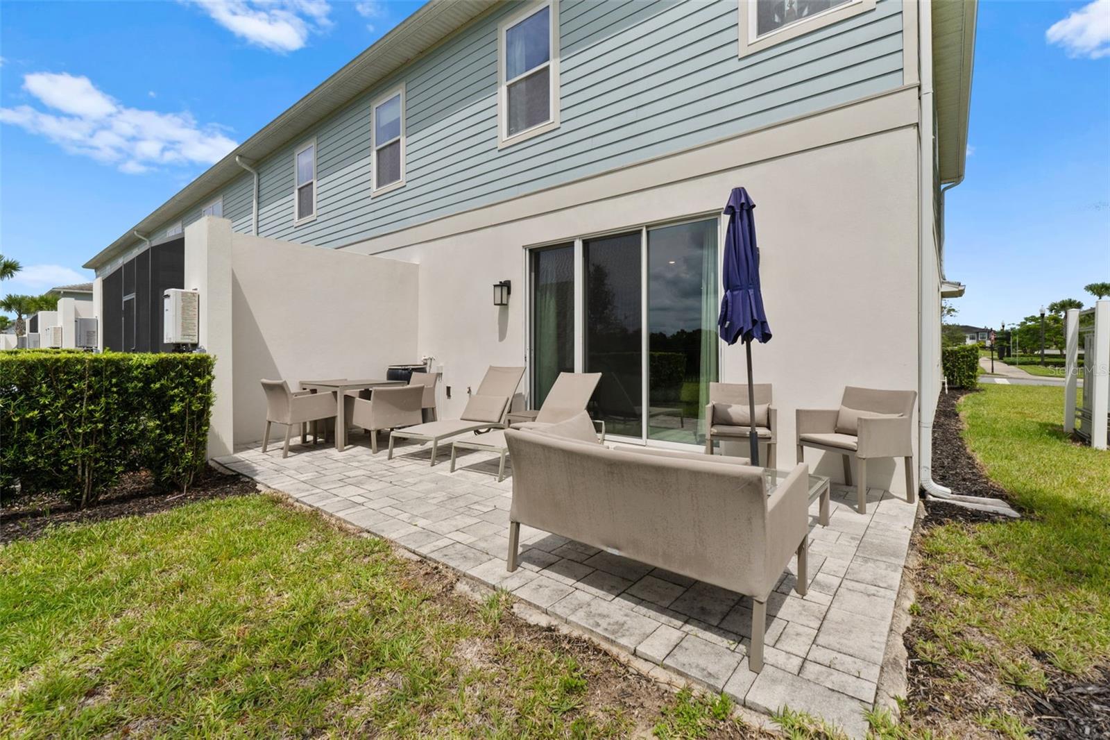 844 DRIVING RANGE CT
