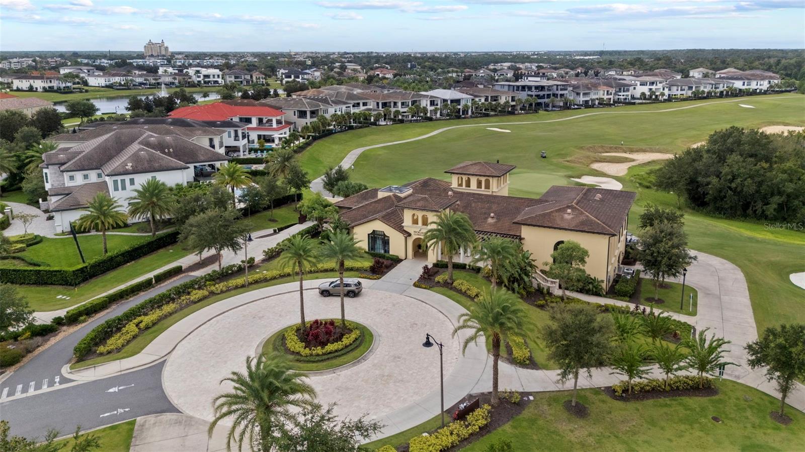 844 DRIVING RANGE CT