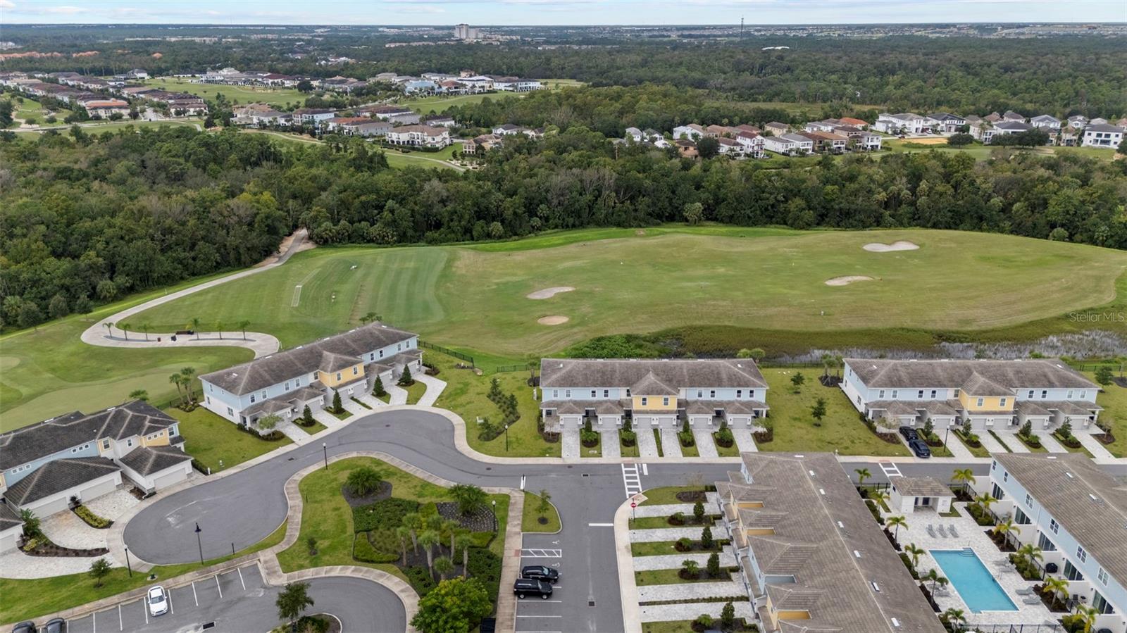 844 DRIVING RANGE CT