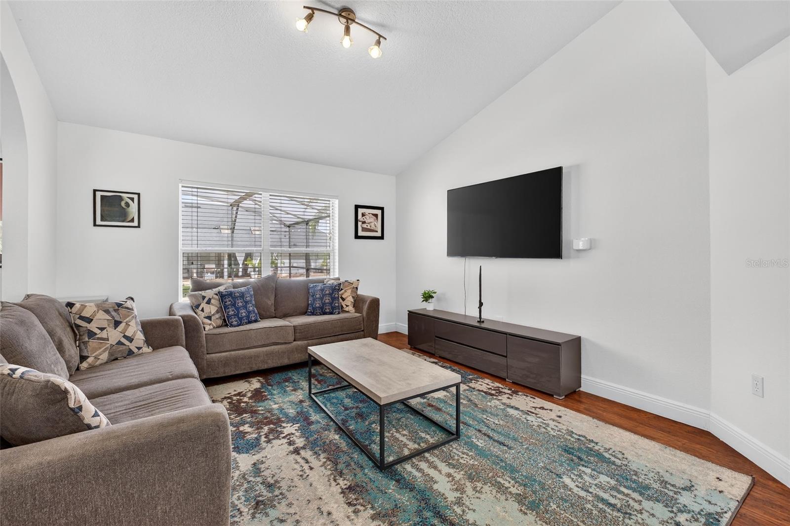 5632 MANDARIN CT