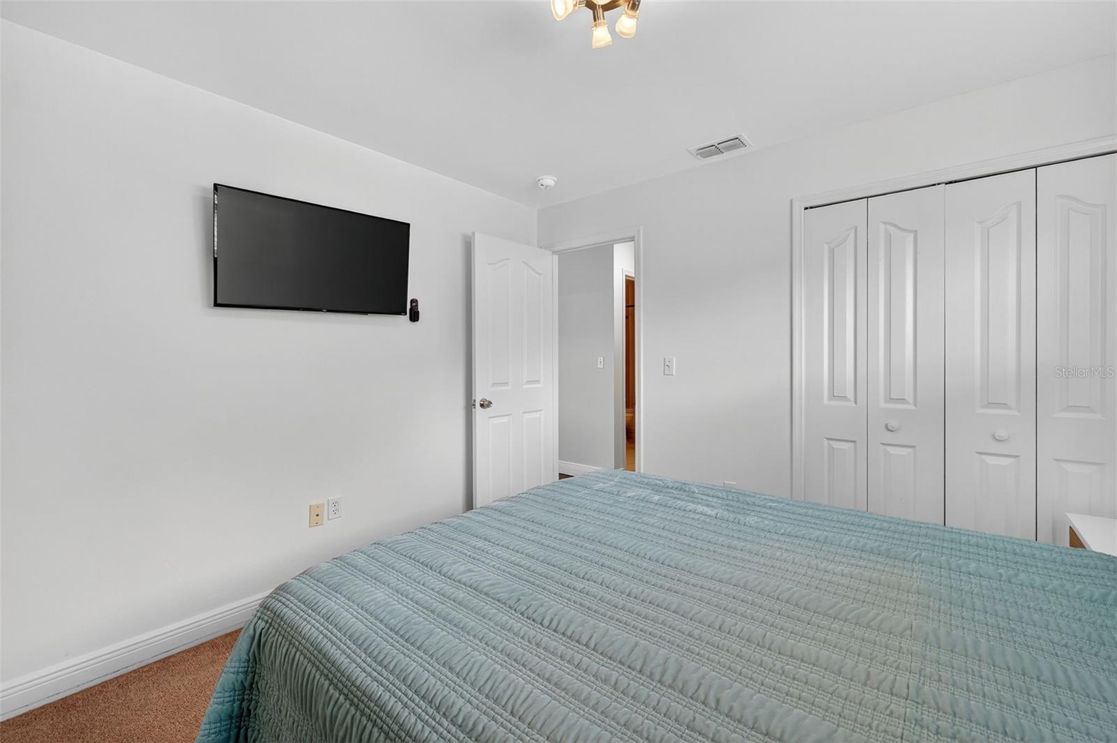 5632 MANDARIN CT