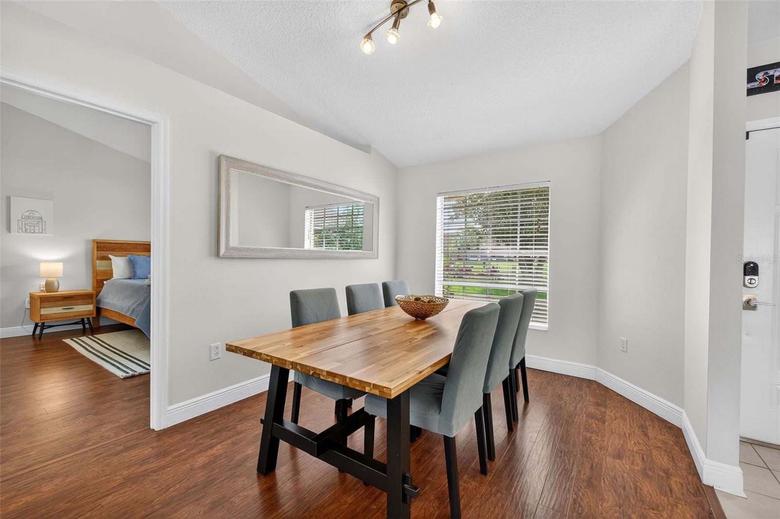 5632 MANDARIN CT