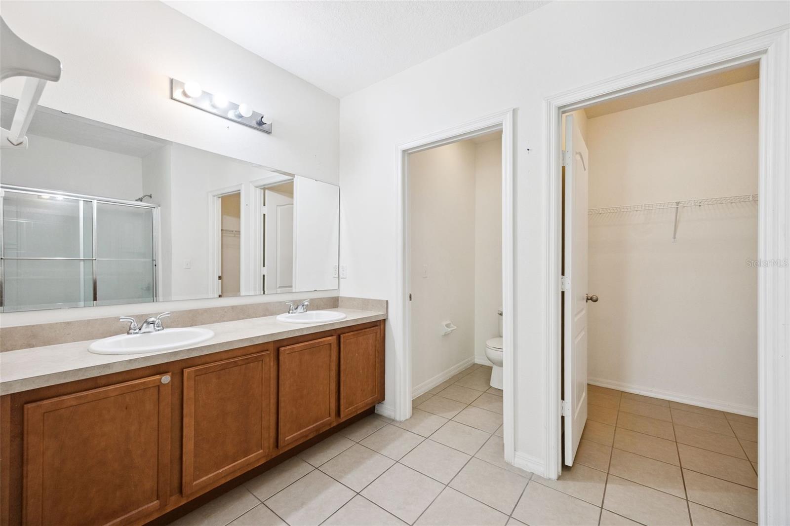 3153 QUEEN ALEXANDRIA DR