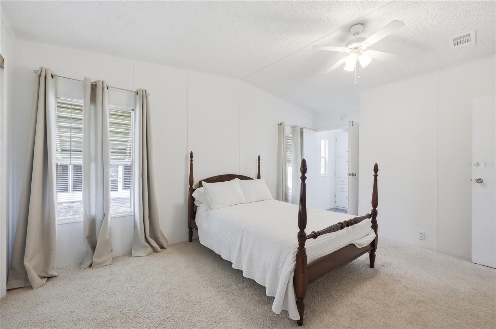 25323 CASA DEL LAGO LN