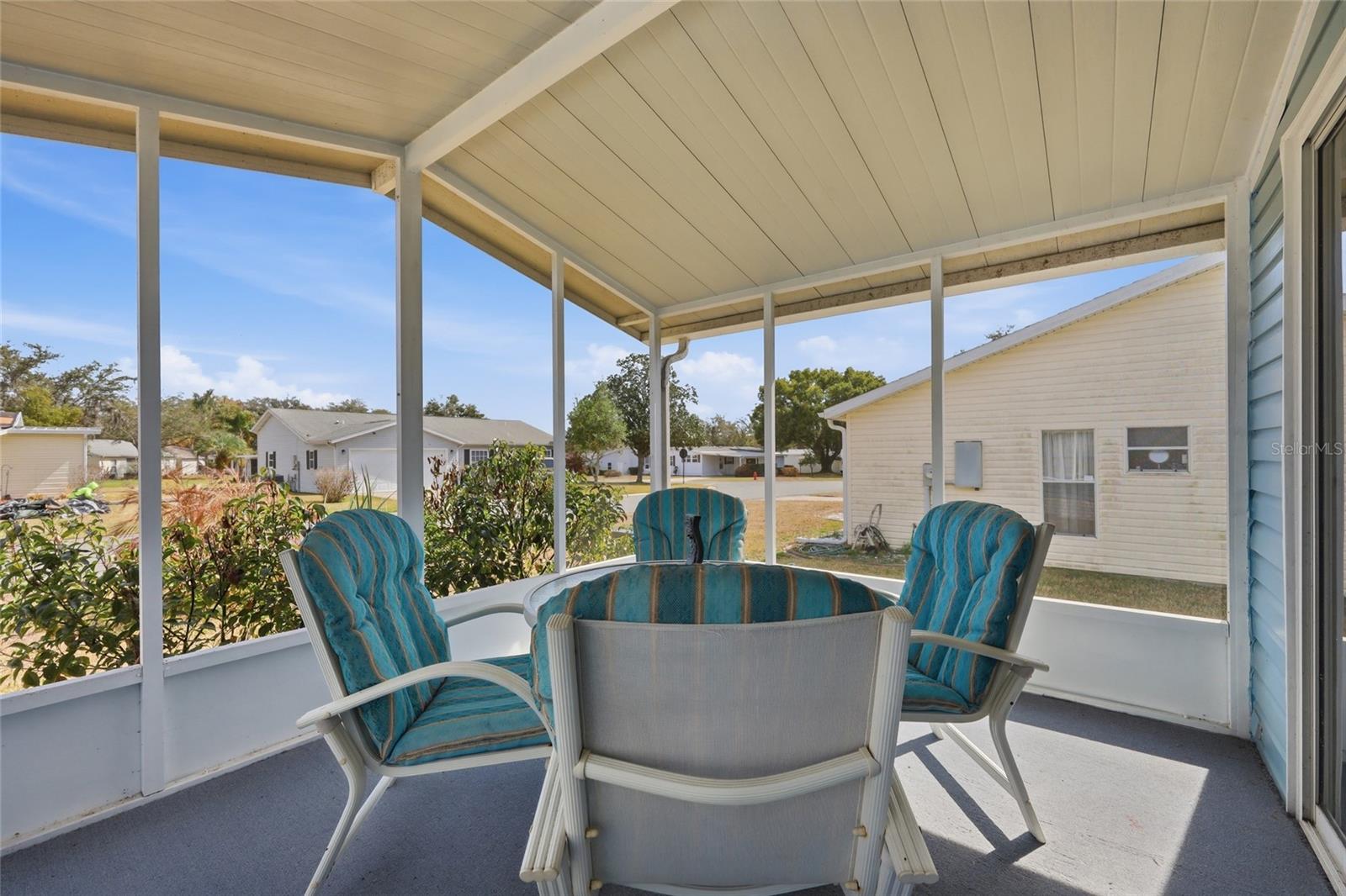 25323 CASA DEL LAGO LN