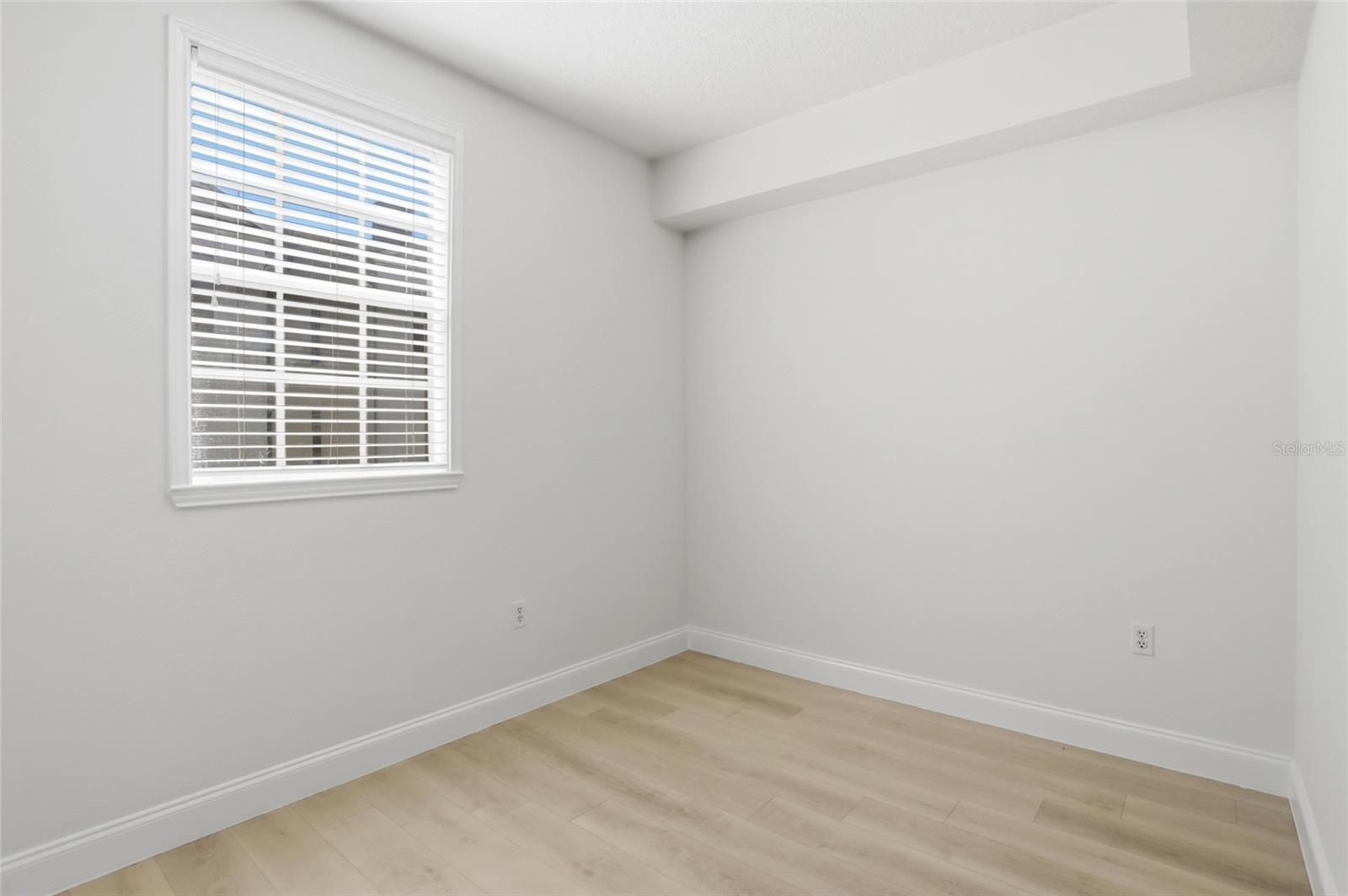 310 GRAND BAY LN