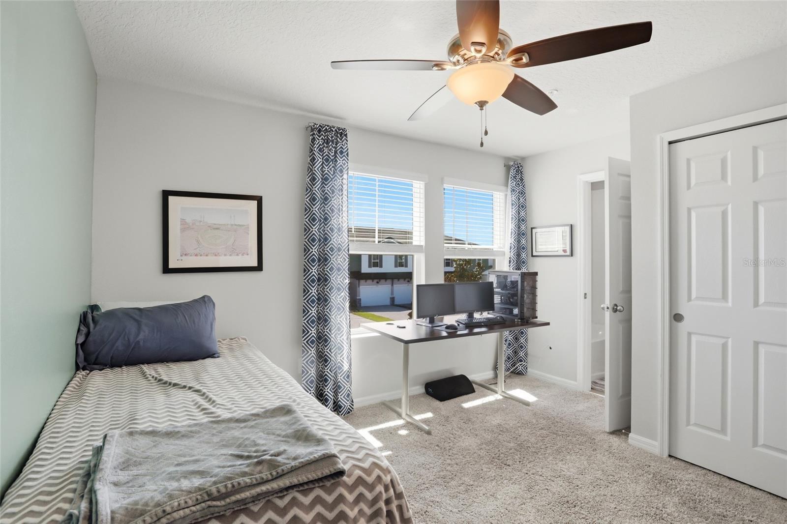 1123 DESERT CANDLE DR