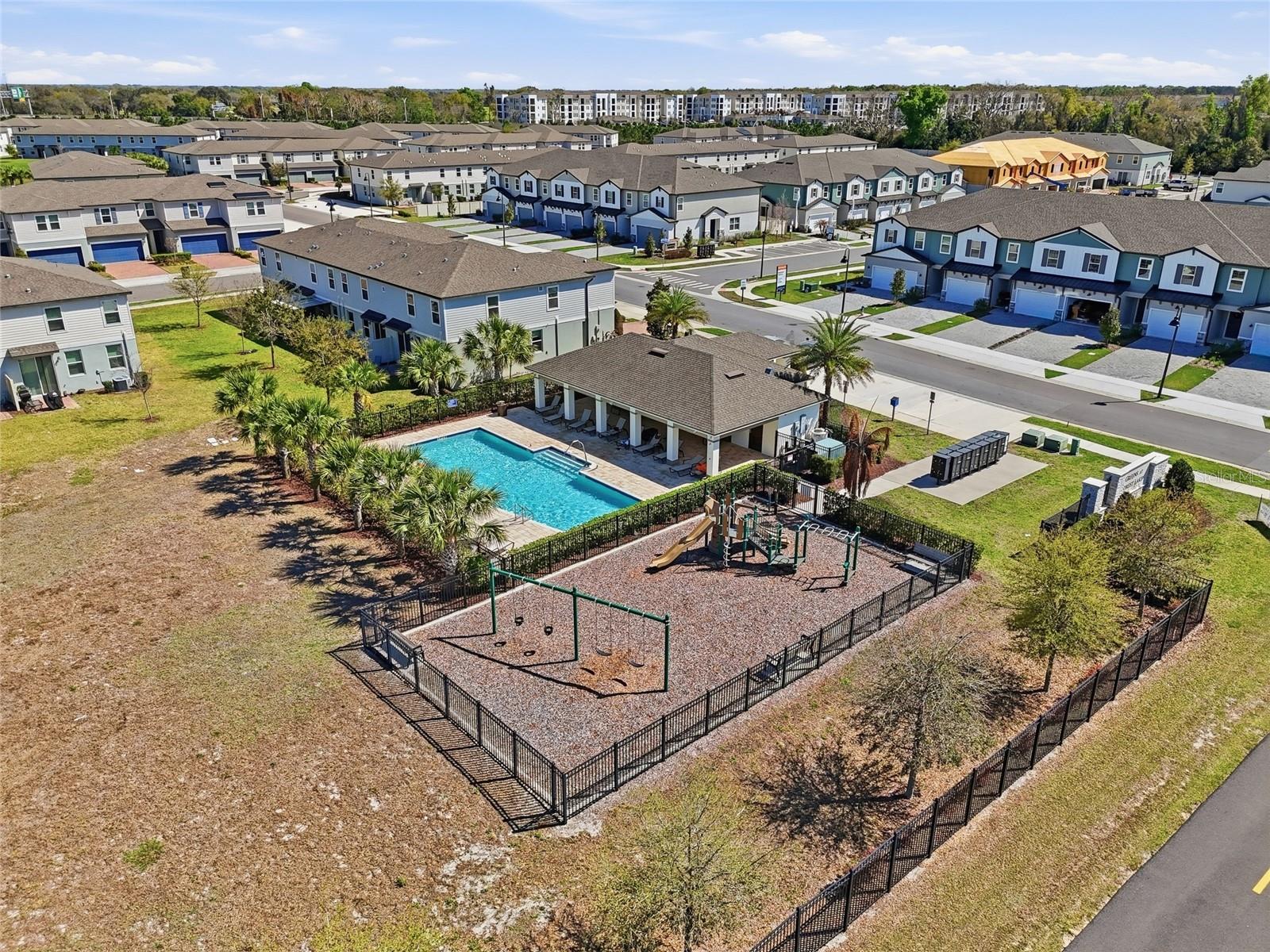 1123 DESERT CANDLE DR