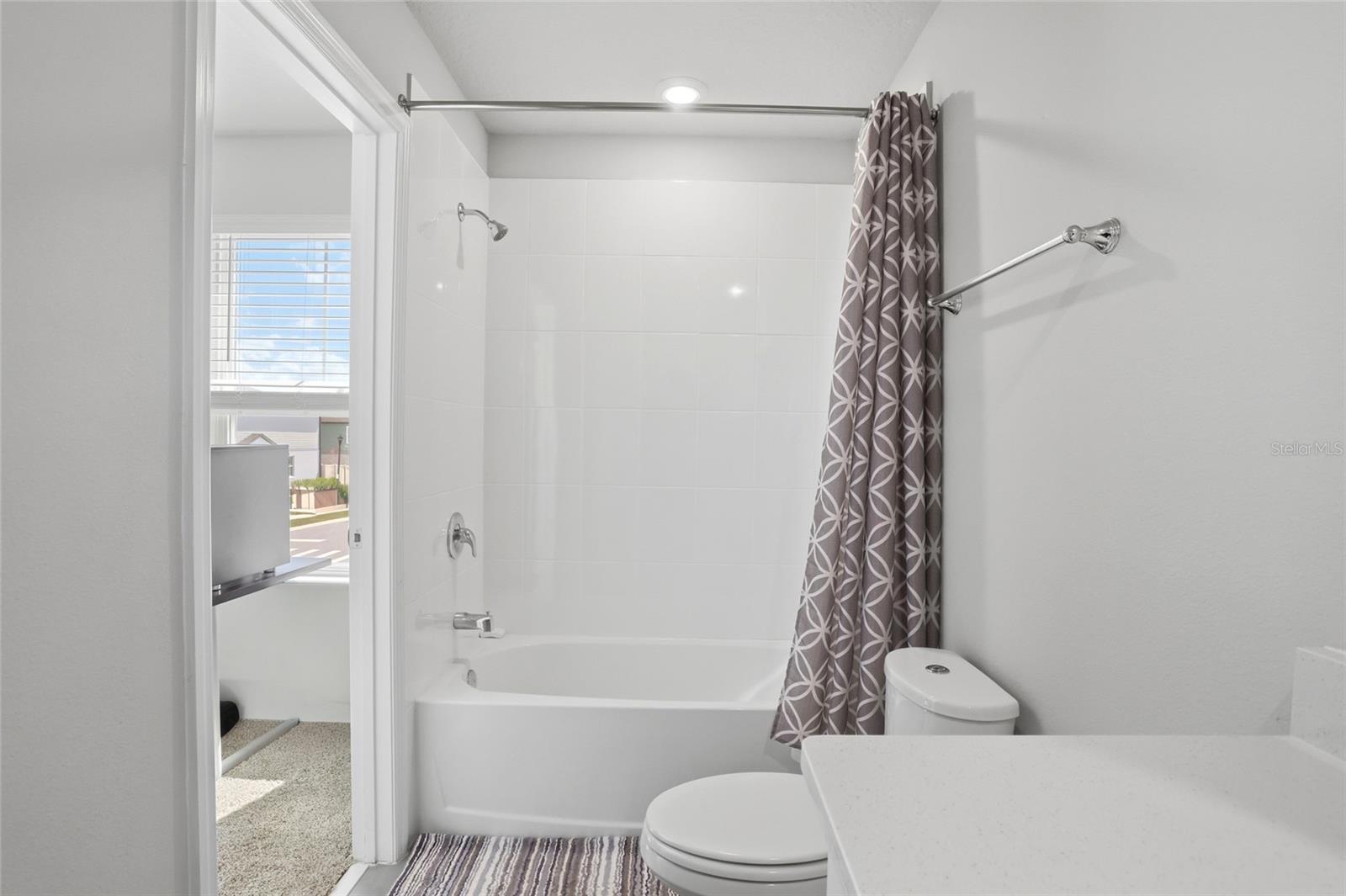 1123 DESERT CANDLE DR