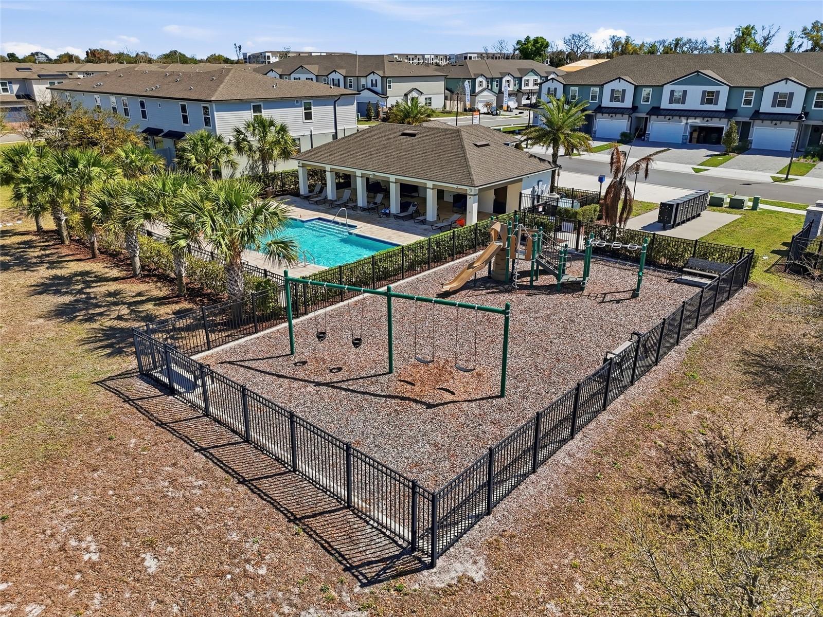 1123 DESERT CANDLE DR