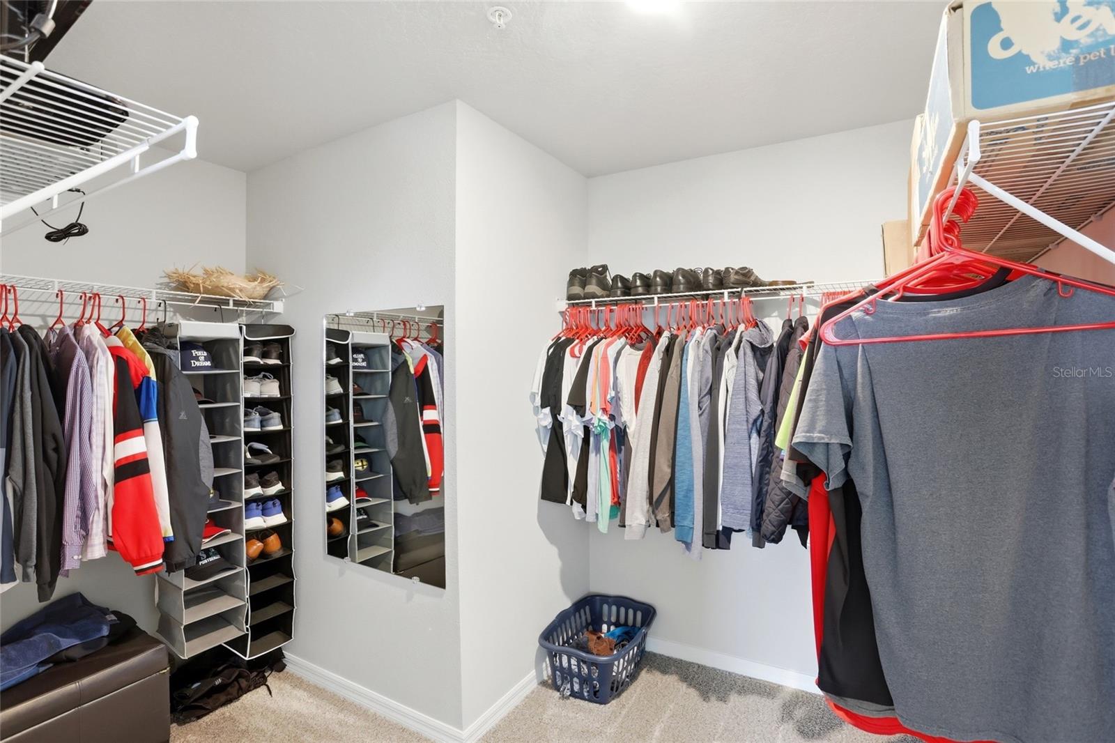 1123 DESERT CANDLE DR