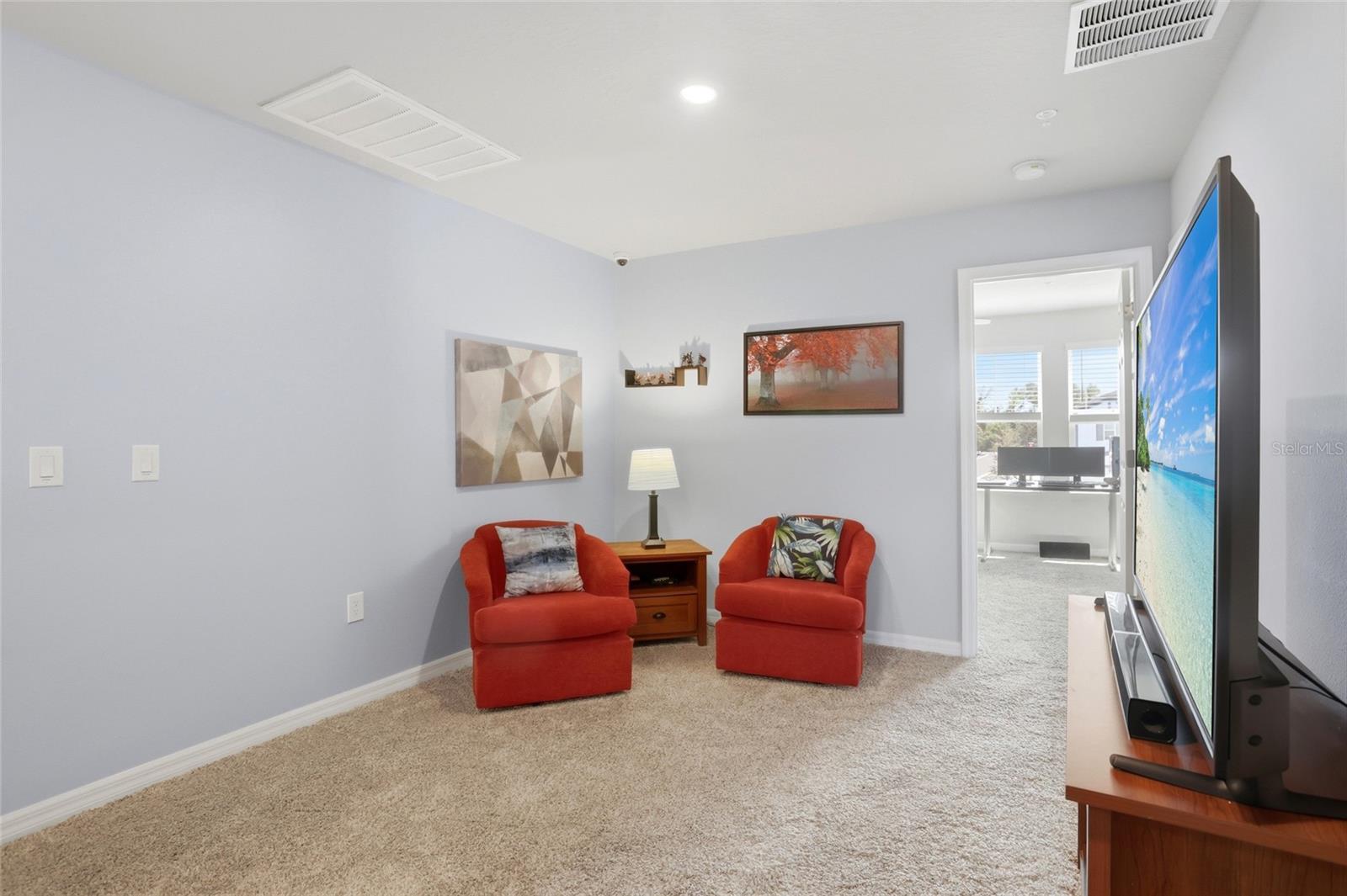 1123 DESERT CANDLE DR