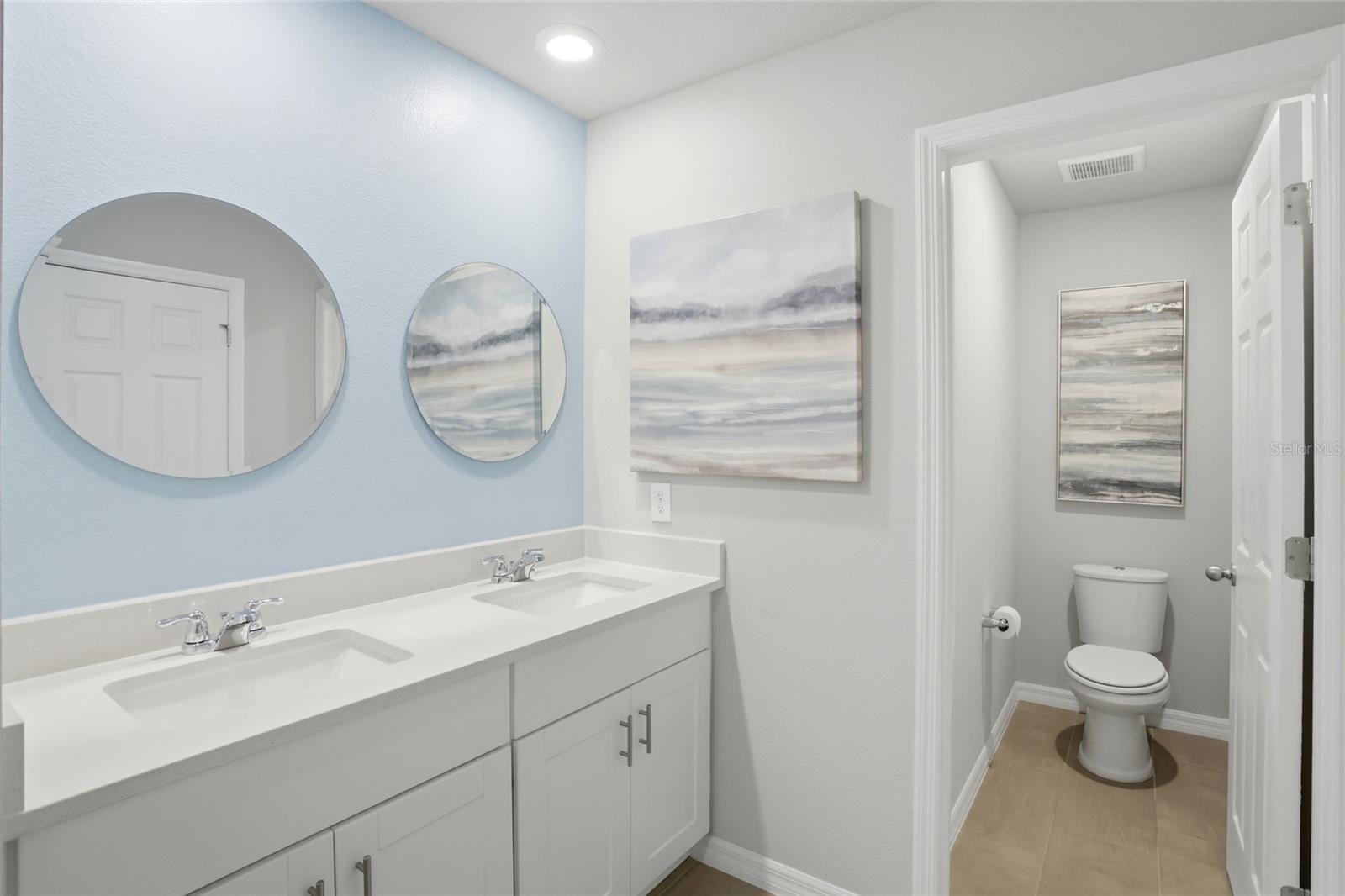 1123 DESERT CANDLE DR