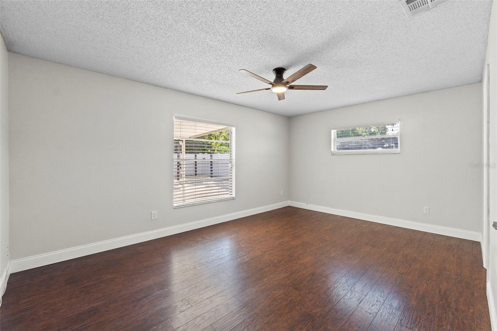 859 OKALOOSA AVE