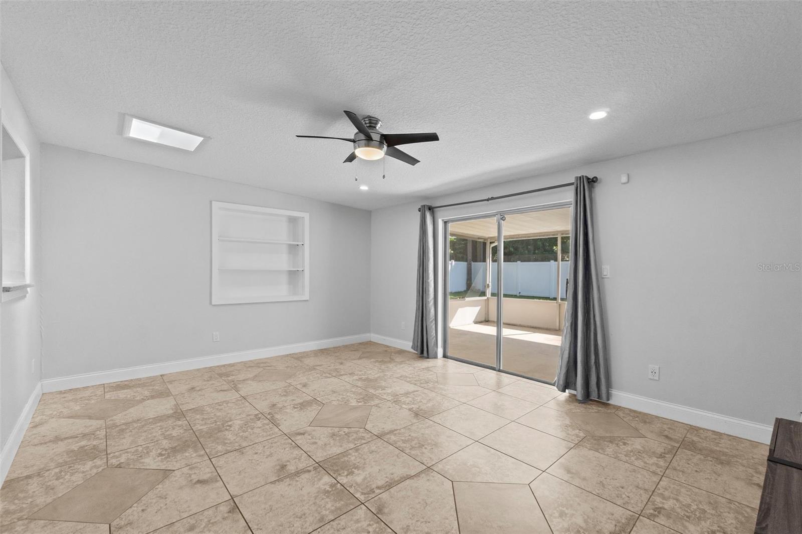 859 OKALOOSA AVE