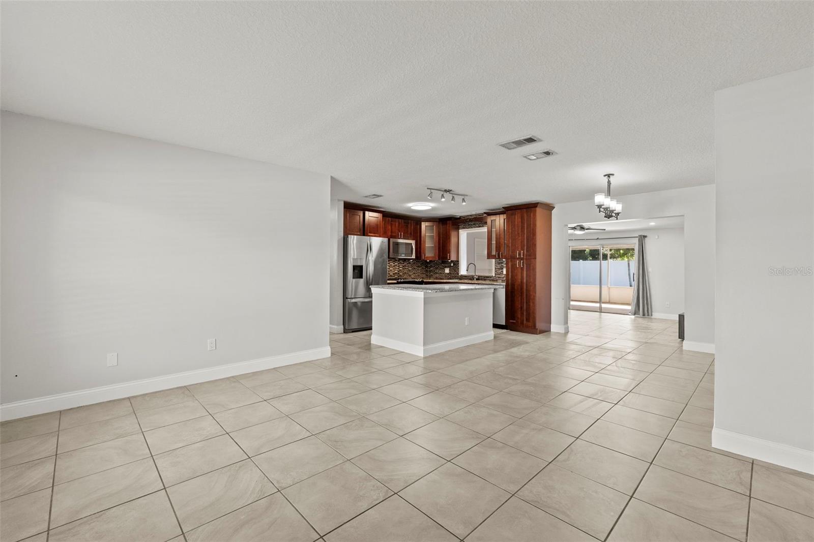 859 OKALOOSA AVE