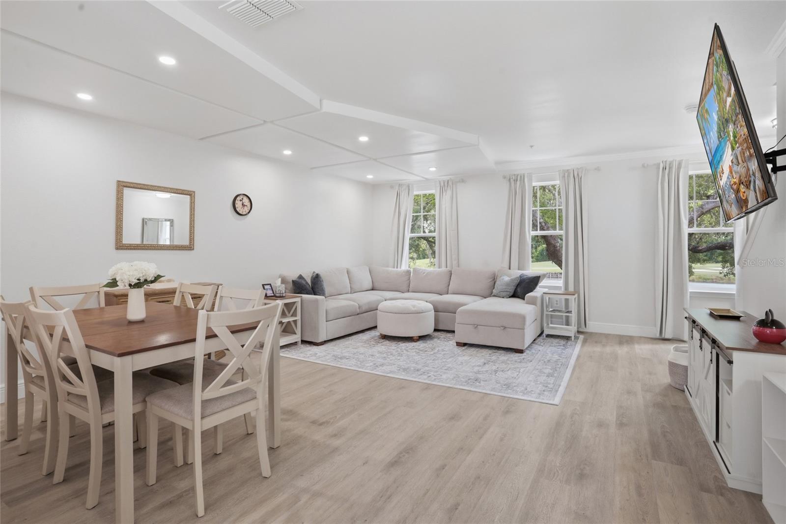 1056 WATERSIDE DR #1056