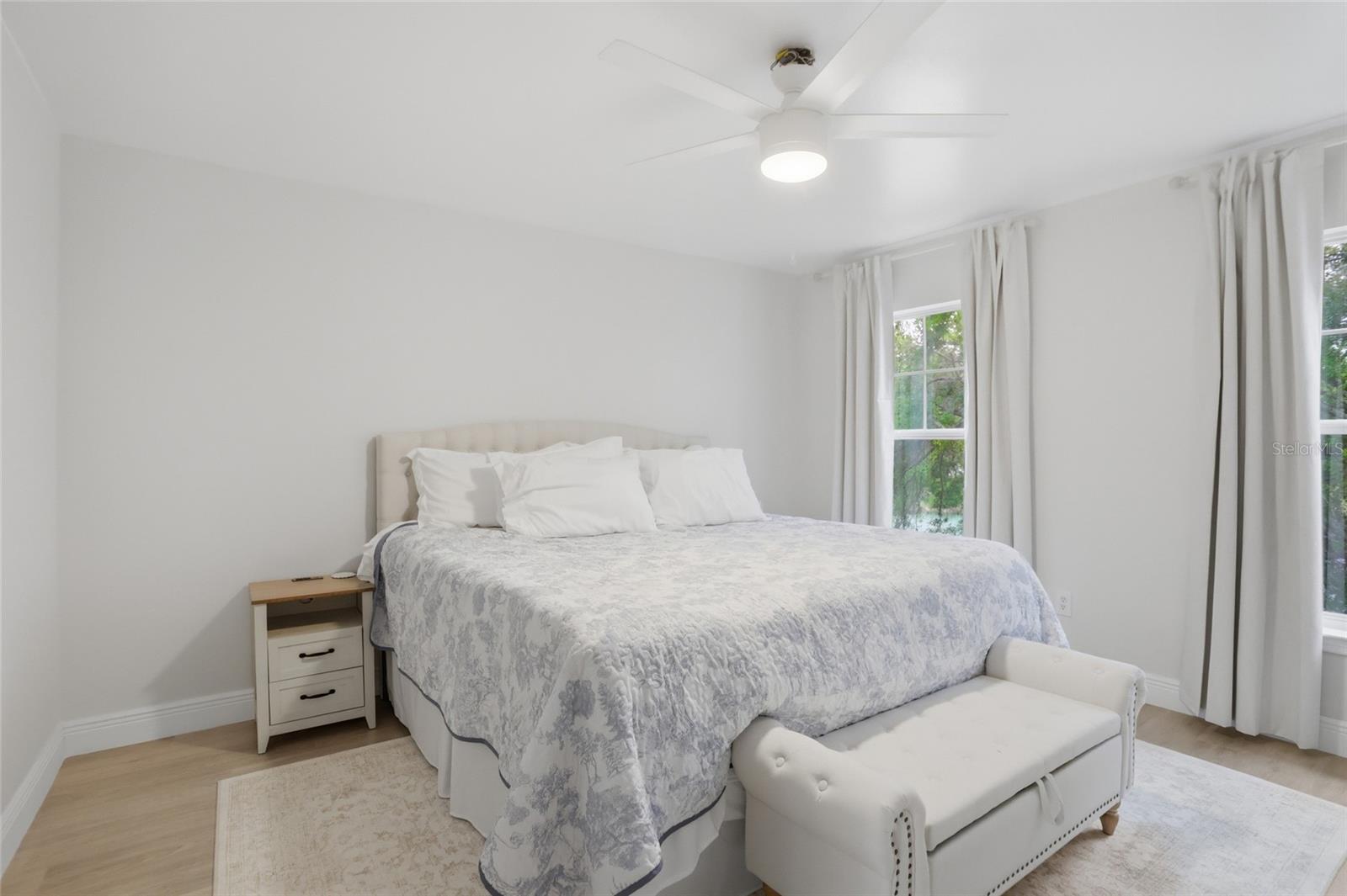 1056 WATERSIDE DR #1056