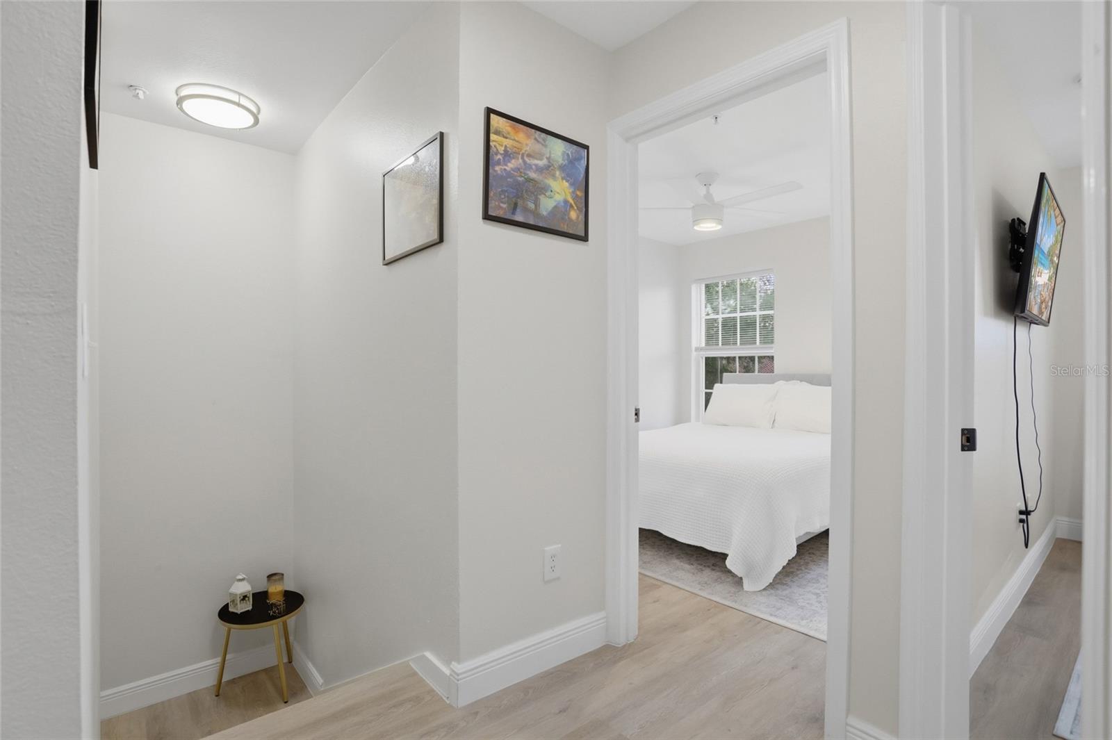 1056 WATERSIDE DR #1056