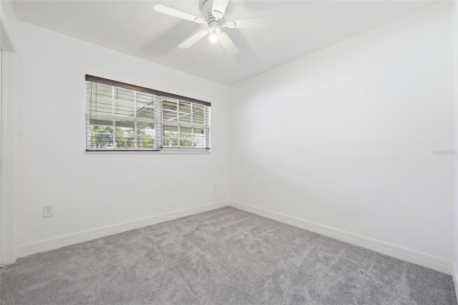 908 ROCK OAK DR