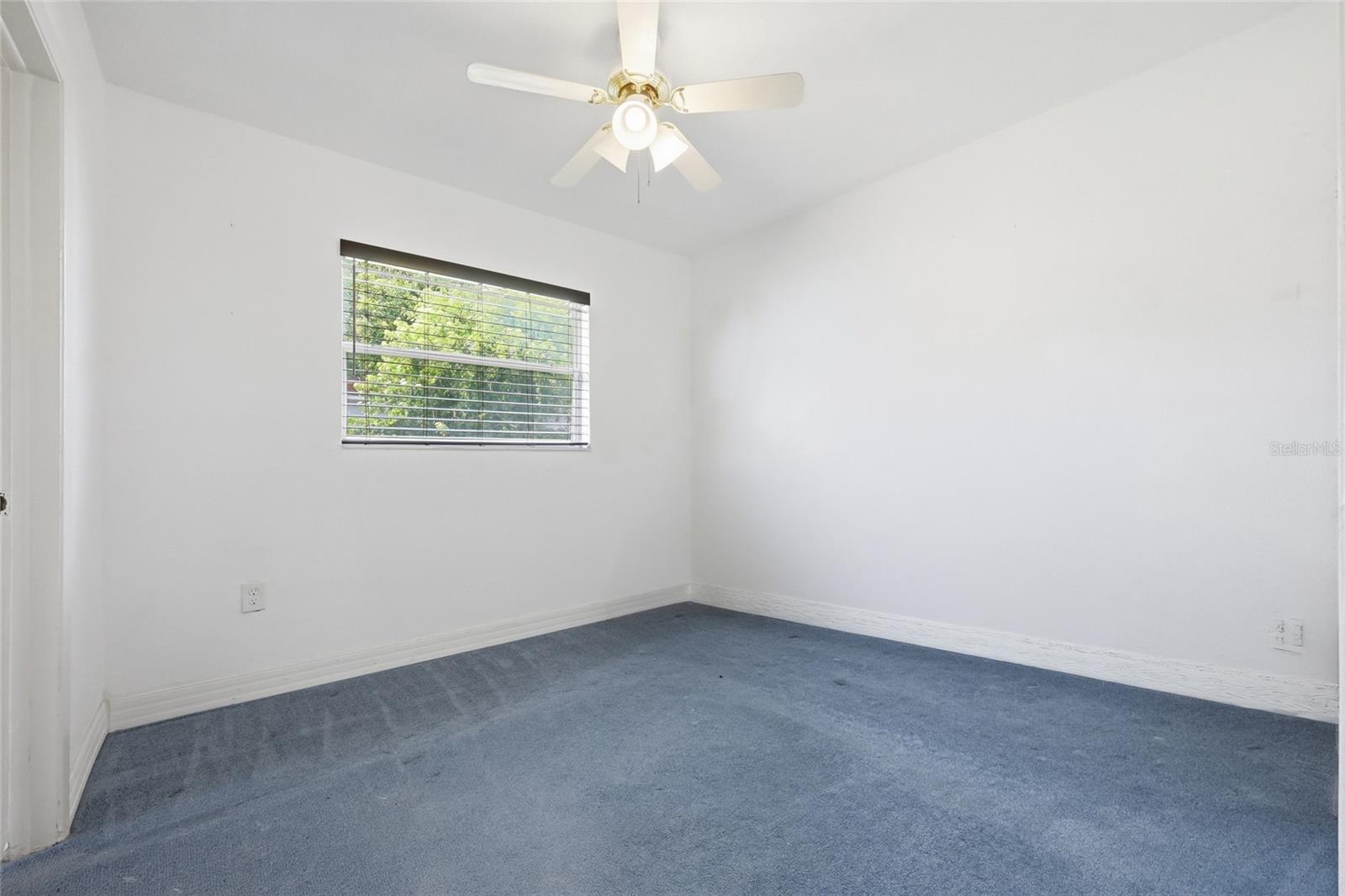 908 ROCK OAK DR