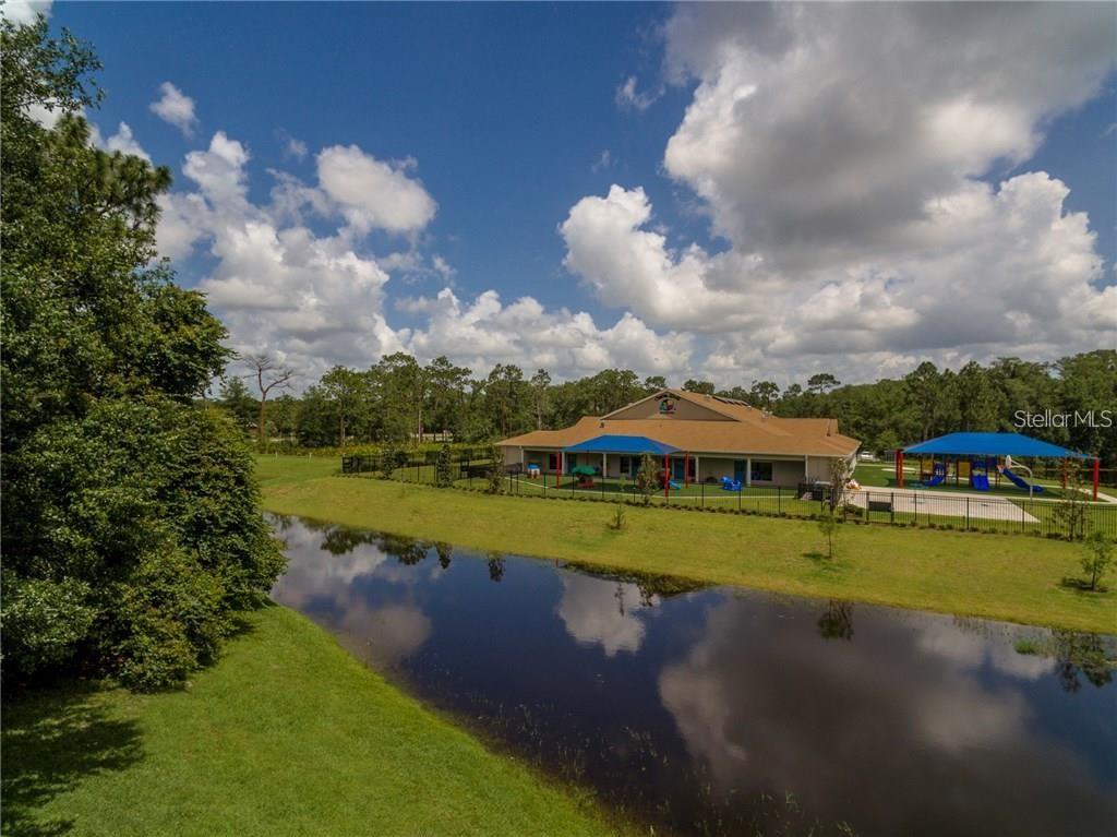 10137 PINK CARNATION CT