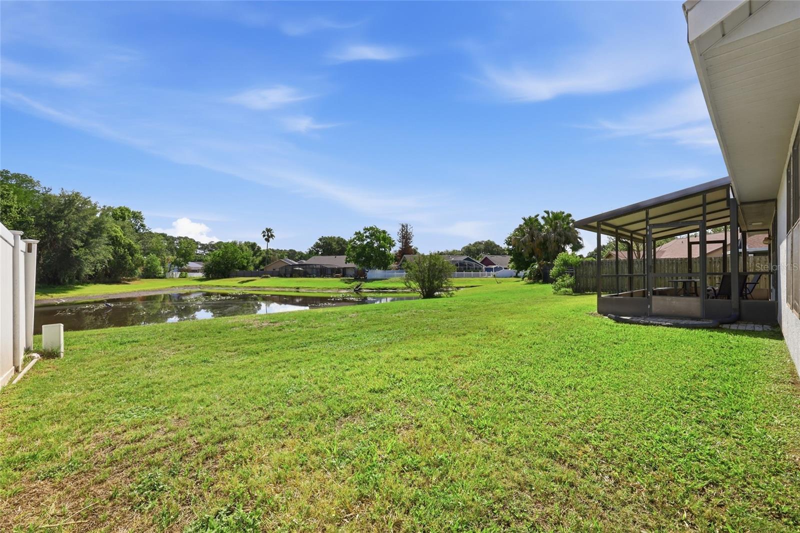 10137 PINK CARNATION CT