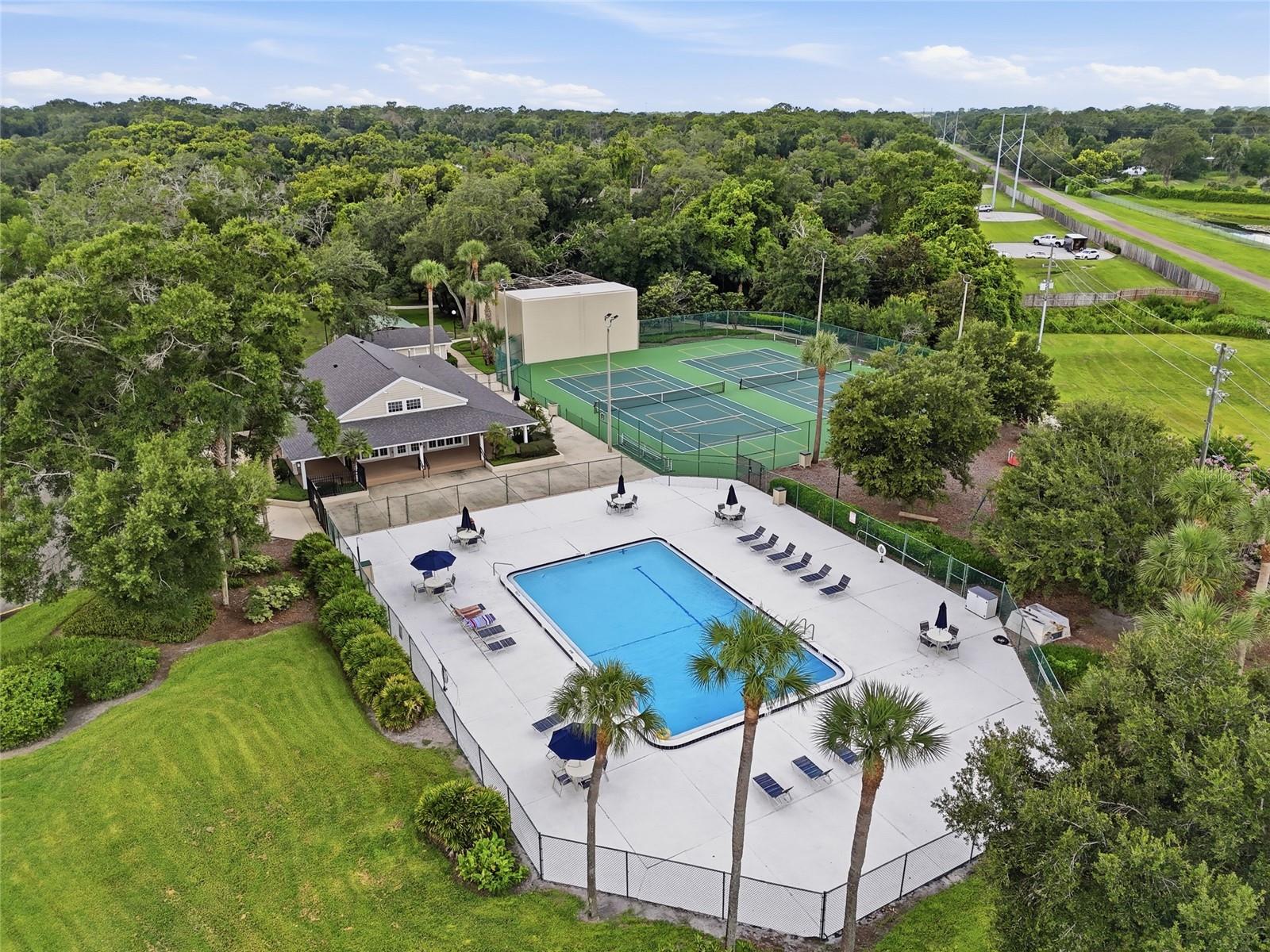 648 NORTHBRIDGE DR