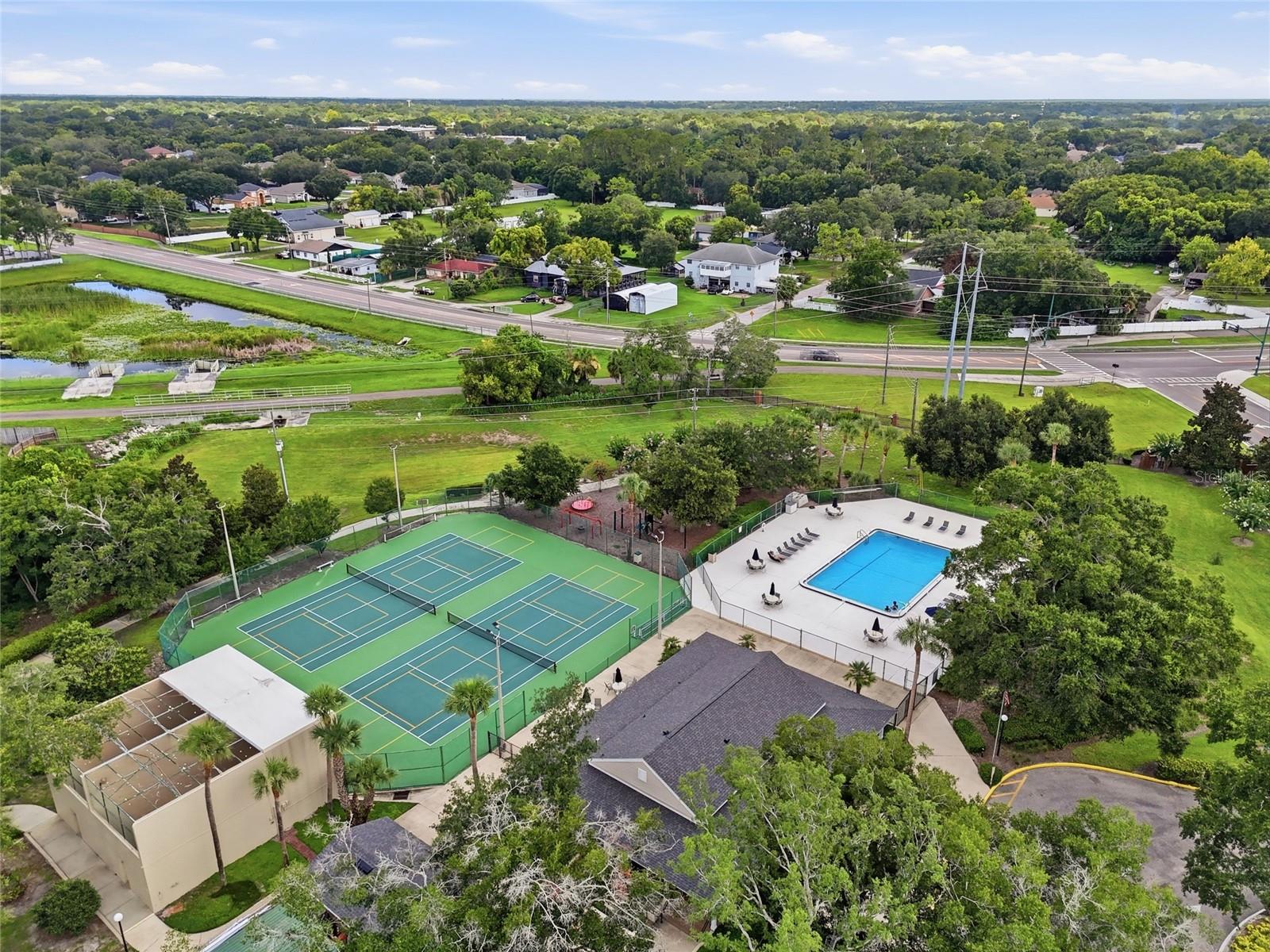 648 NORTHBRIDGE DR