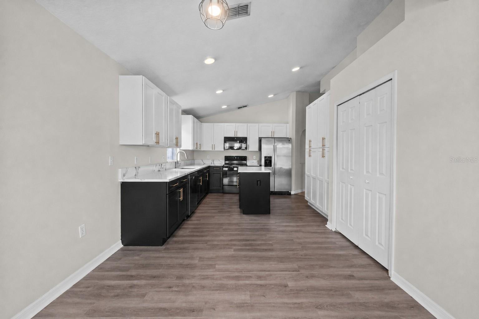 634 SPRING CAVERN AVE