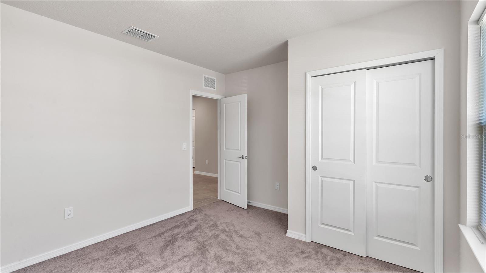 1137 MICHELANGELO LN