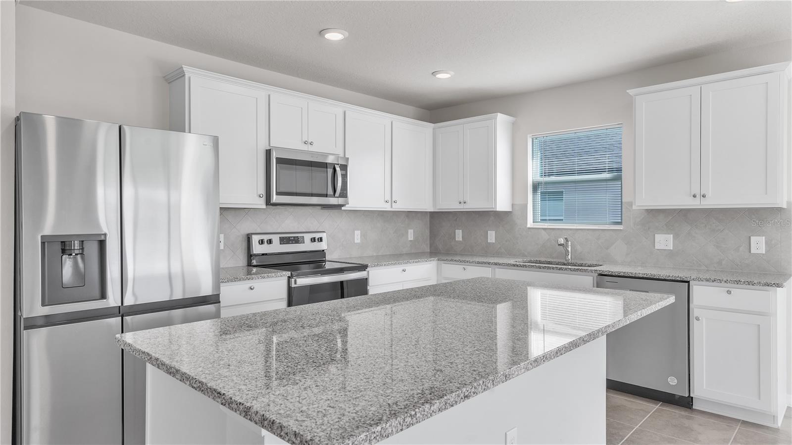 1137 MICHELANGELO LN