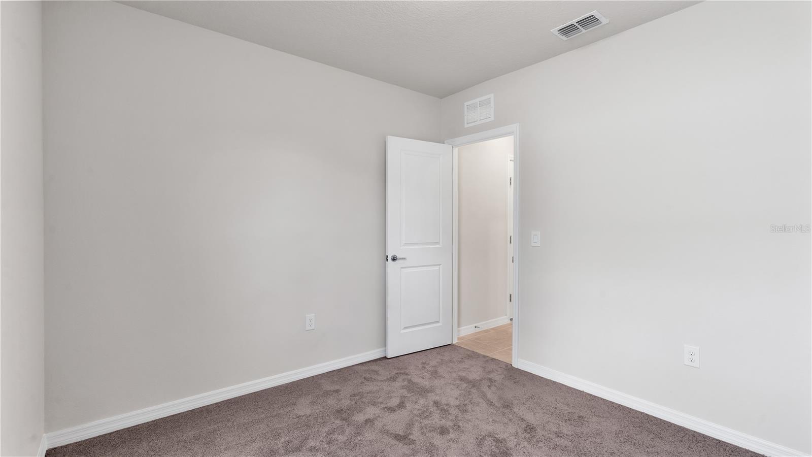 1137 MICHELANGELO LN