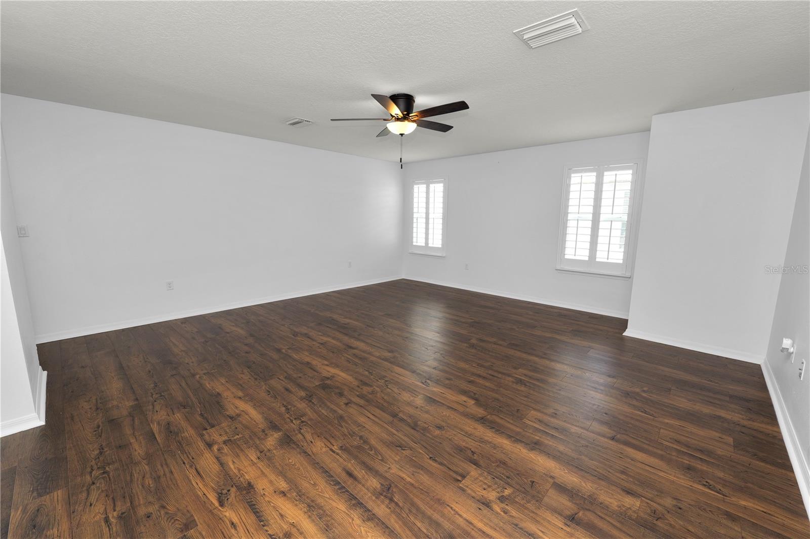 3537 JULIUS ESTATES BLVD