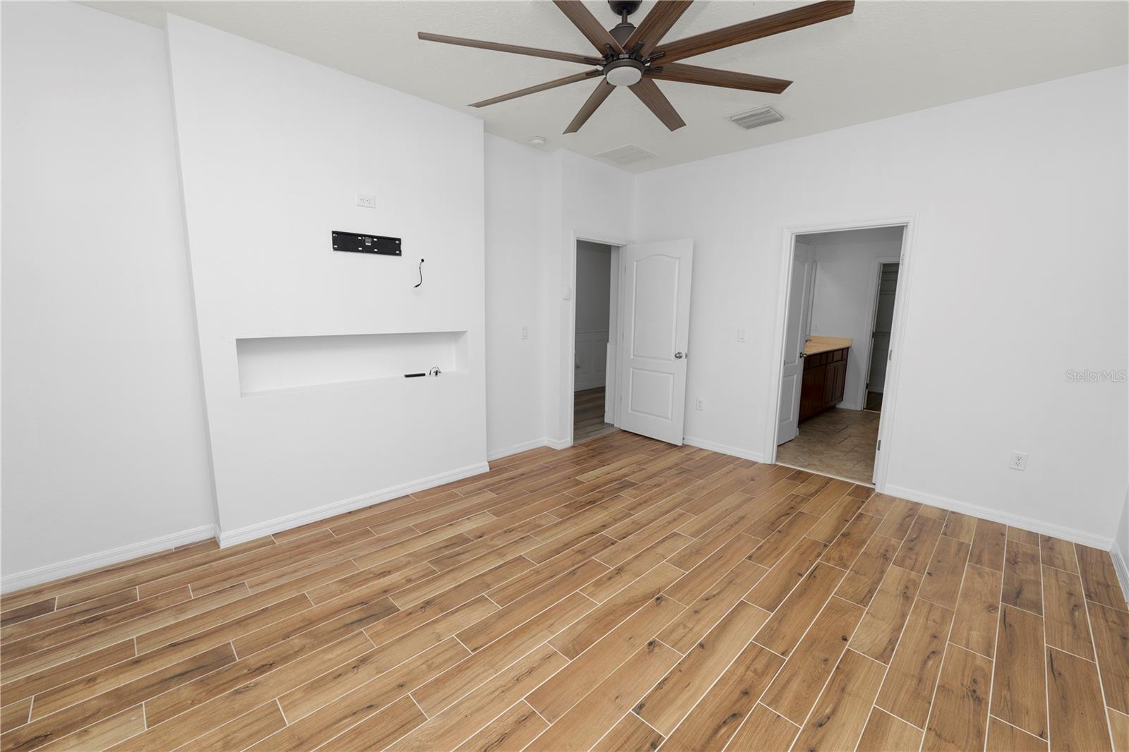 3537 JULIUS ESTATES BLVD