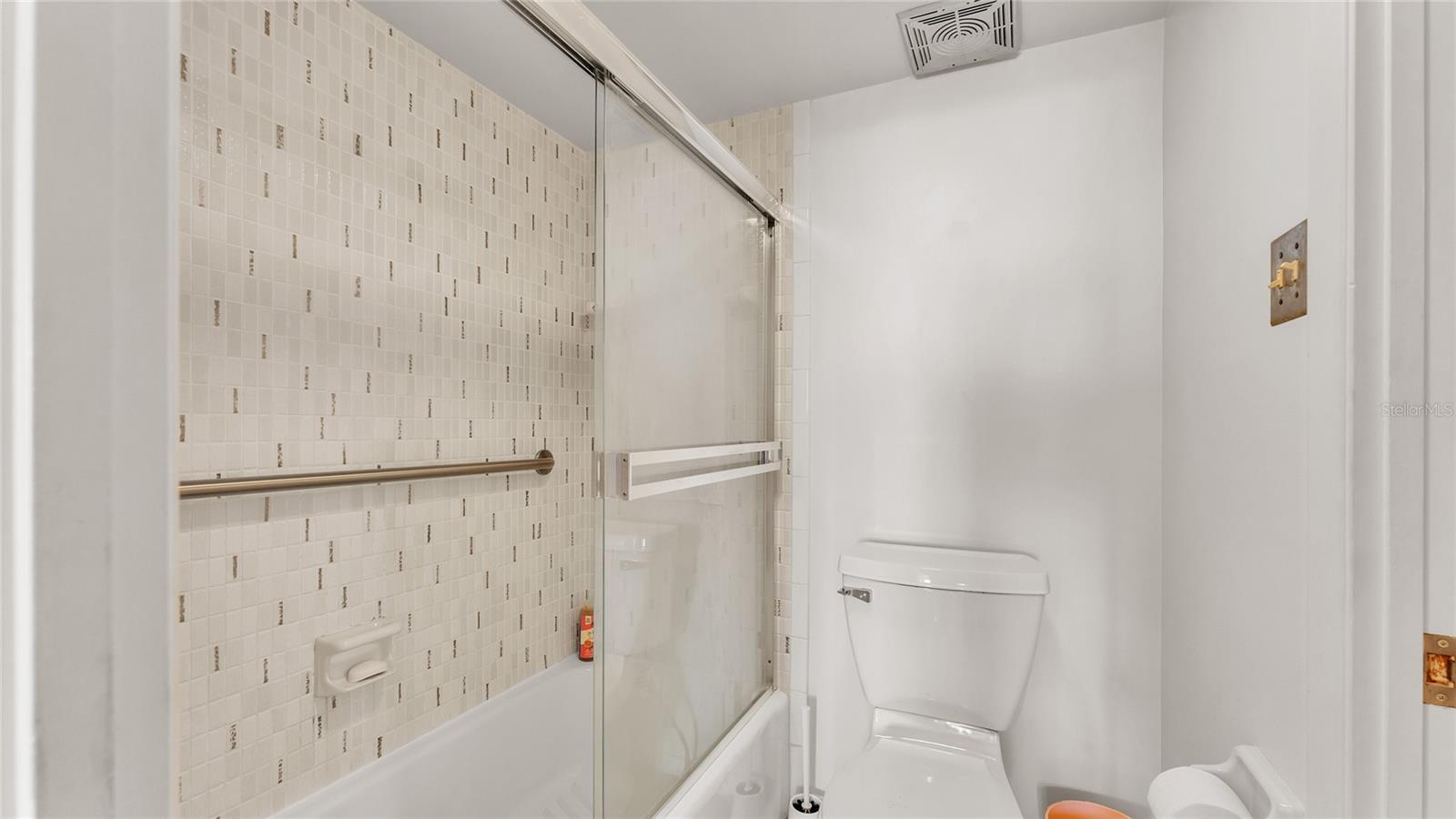 700 MIRROR TER NW #508