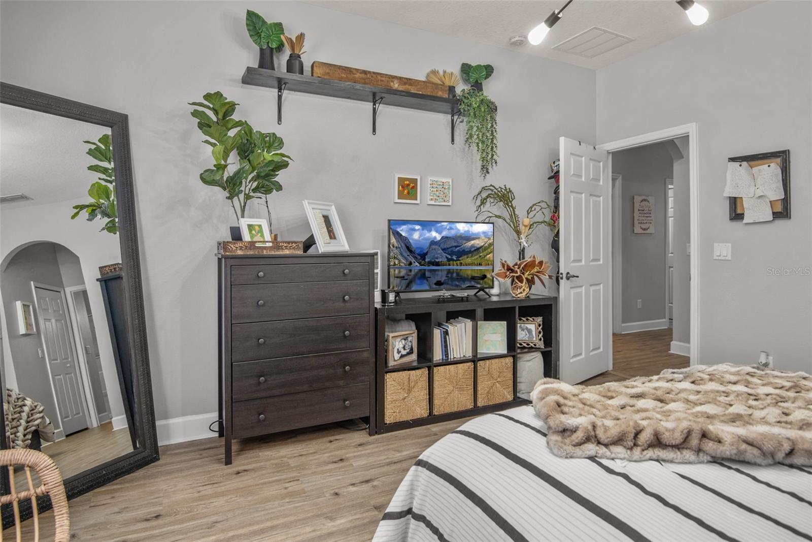 5746 NEW INDEPENDENCE PKWY