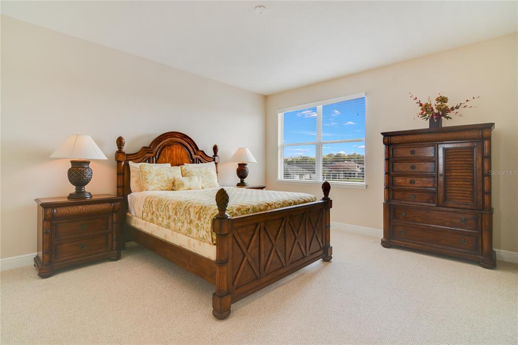 2621 LANCASTER RIDGE DR