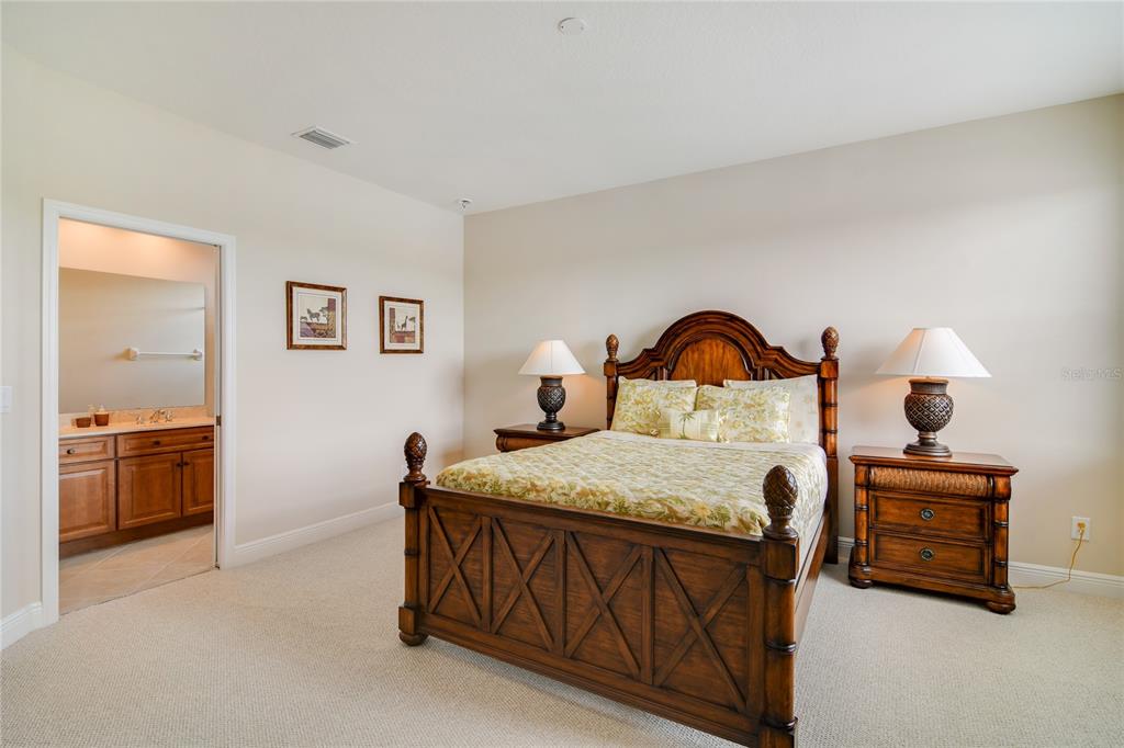 2621 LANCASTER RIDGE DR