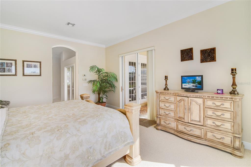 2621 LANCASTER RIDGE DR